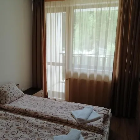 Appartement In Gardens C17 *