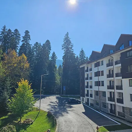 In Gardens C17 Borovets